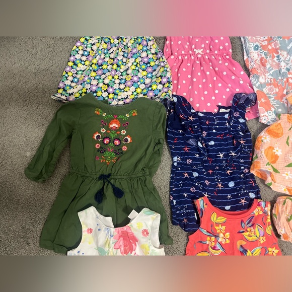 Girls/Youth/toddler 11 piece Summer Dress & Romper Lot 12 to 24 months - Picture 6 of 7